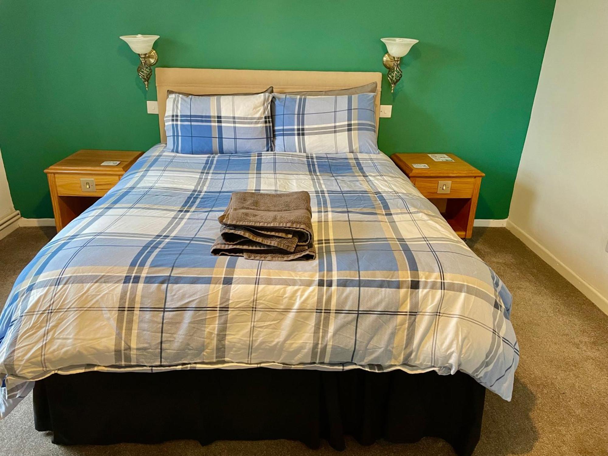 Spacious 3 Bedroom Garden Apartment In Snowdonia National Park Garndolbenmaen Ngoại thất bức ảnh